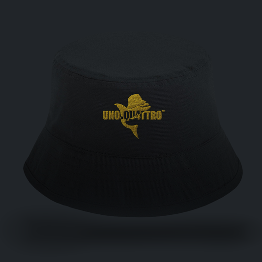 BuCkHaT UNO.QU4TTRO logo oro cappello