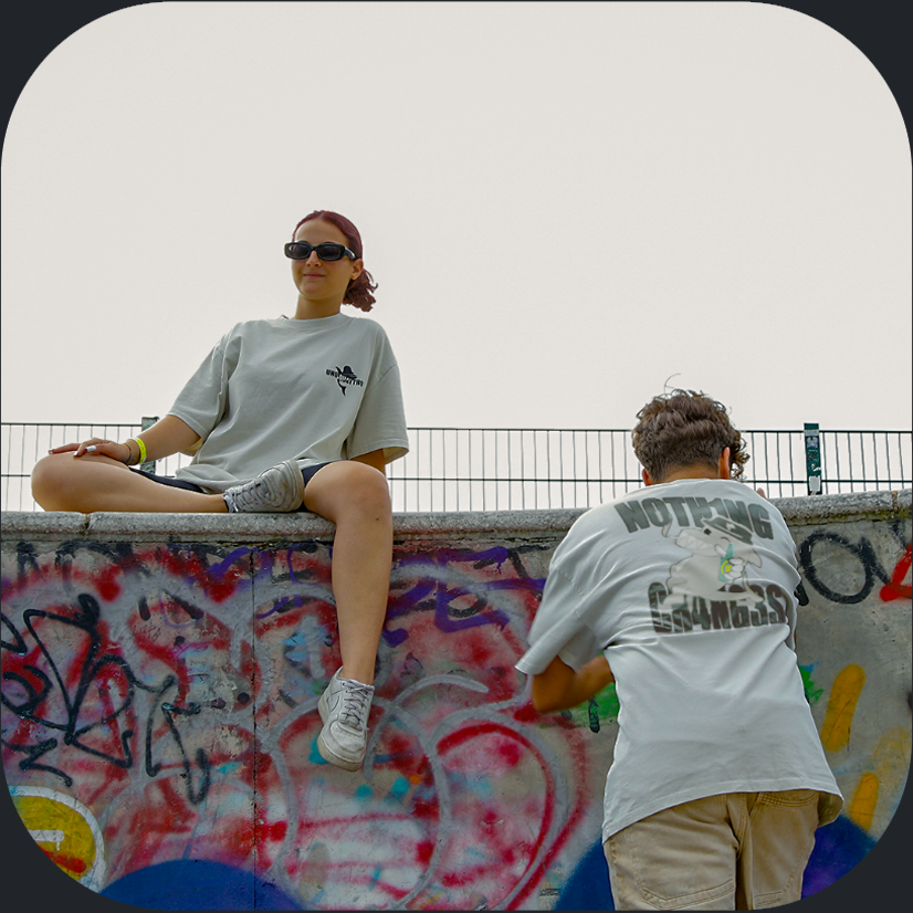 N0TH1NG CH4NG3S T-shirt oversize faded (2 varianti)